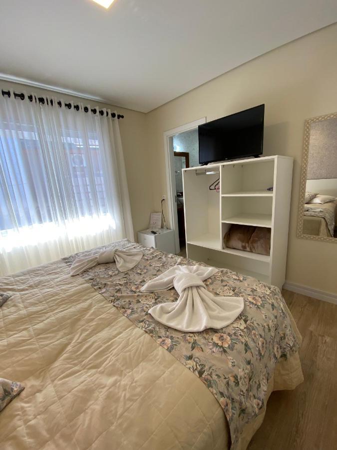 Pousada Ipe Amarelo E Quinta Dos Medeiros Bed & Breakfast Gramado